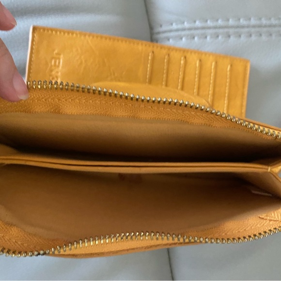 Jen & Co RFID Blocking Wallet - Picture 6 of 6